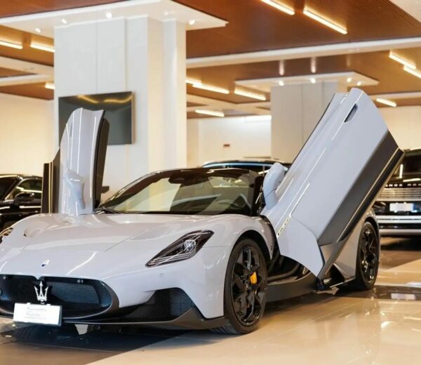 Maserati MC20 2024