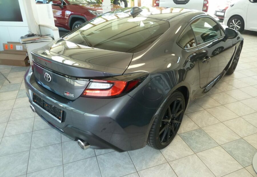 Toyota GR86