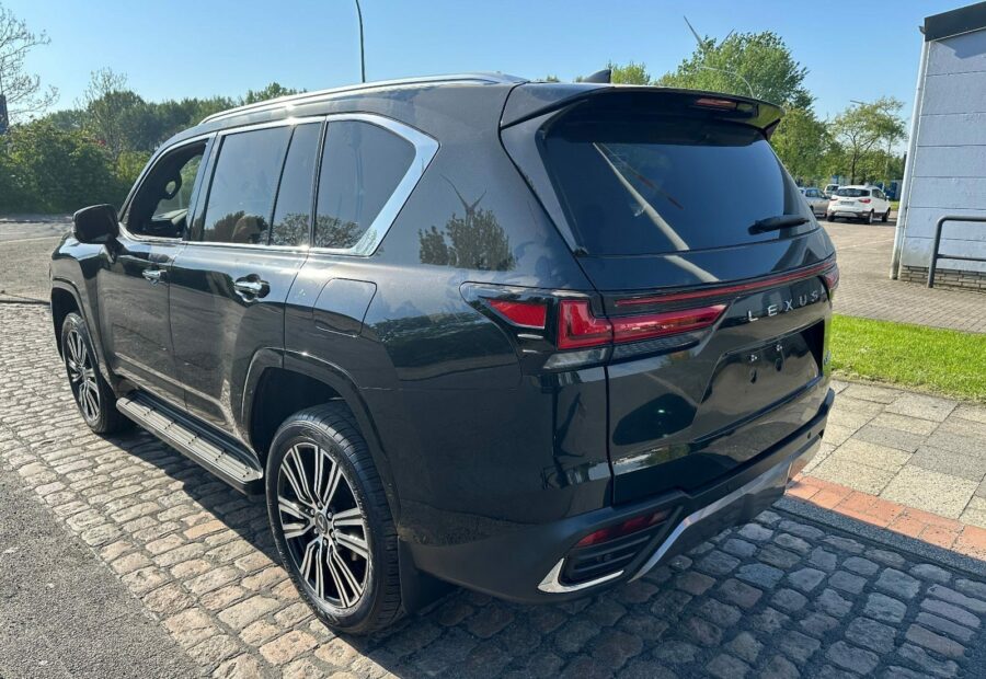 Lexus LX