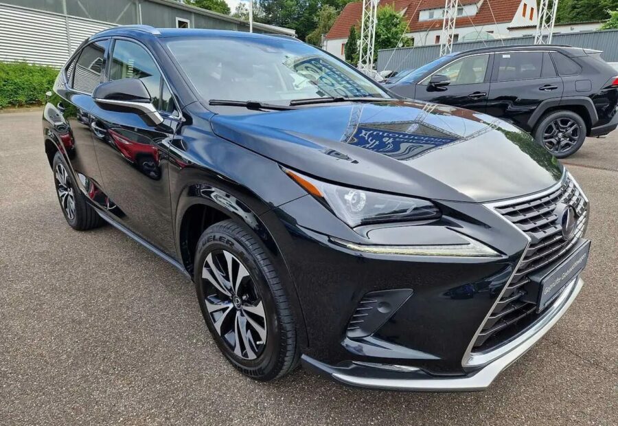 Lexus NX 300h