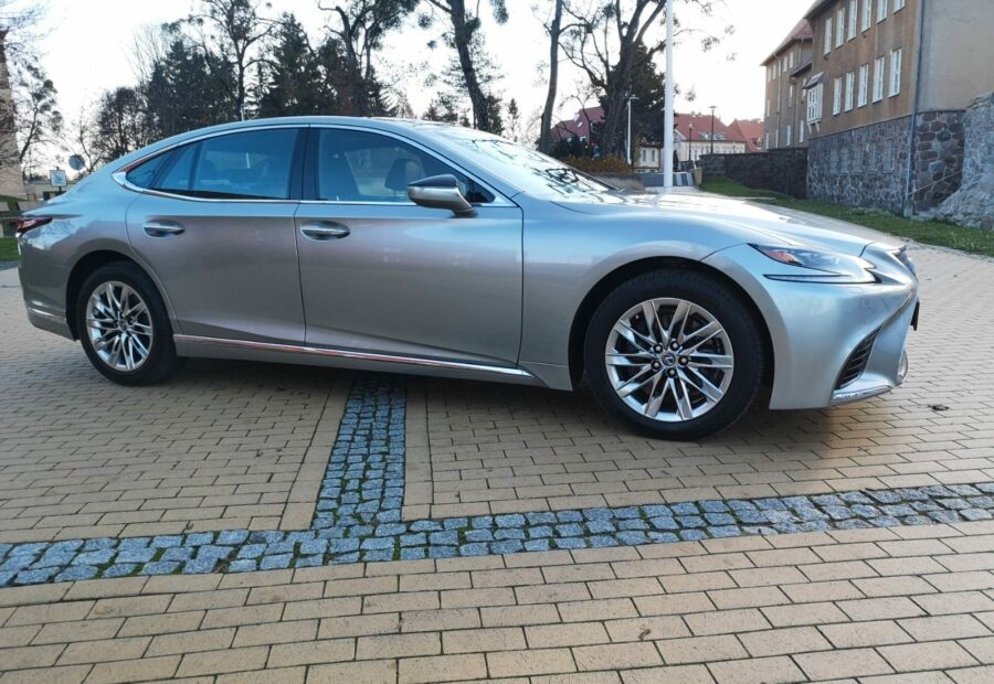 Lexus LS 500