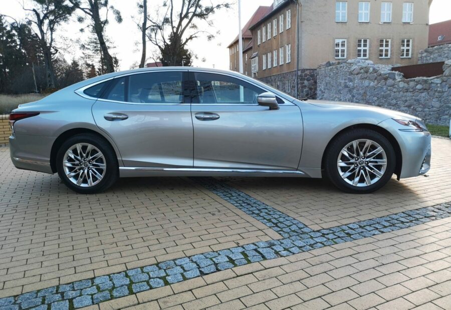 Lexus LS 500