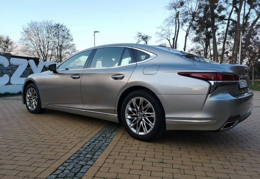 Lexus LS 500