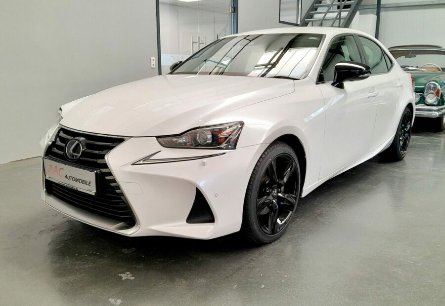Lexus IS 300h