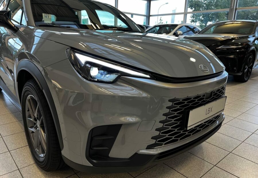 Lexus LBX