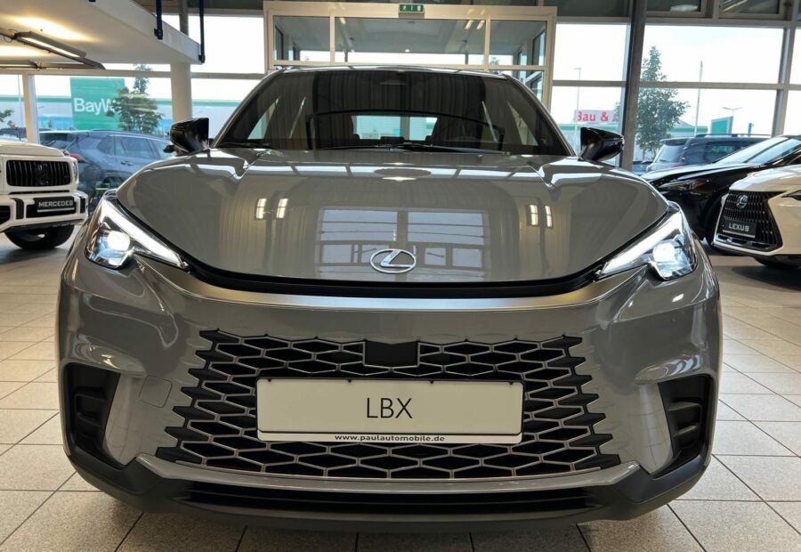 Lexus LBX