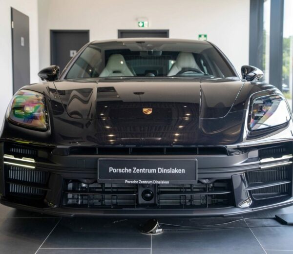 Porsche Panamera 2024