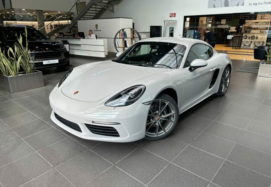 Porsche 718 Cayman
