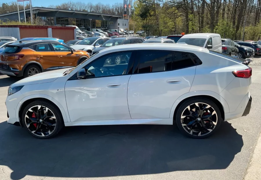 BMW X2