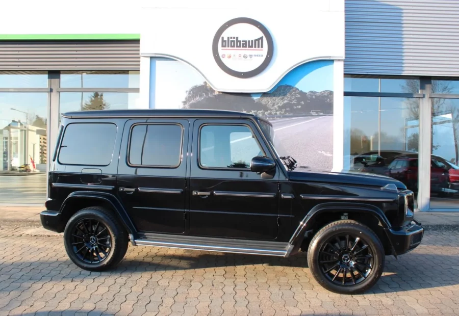 Mercedes G-class