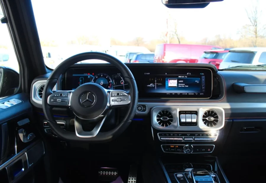 Mercedes G-class