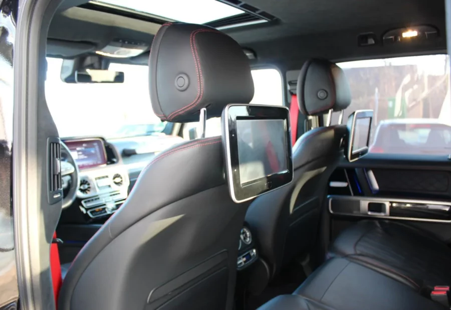 Mercedes G-class
