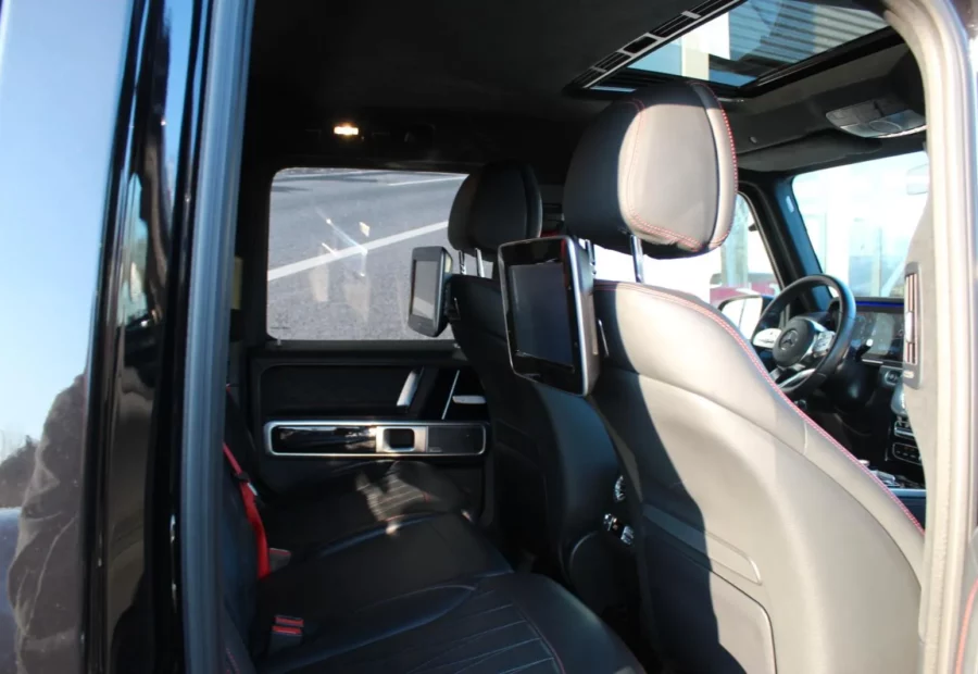 Mercedes G-class