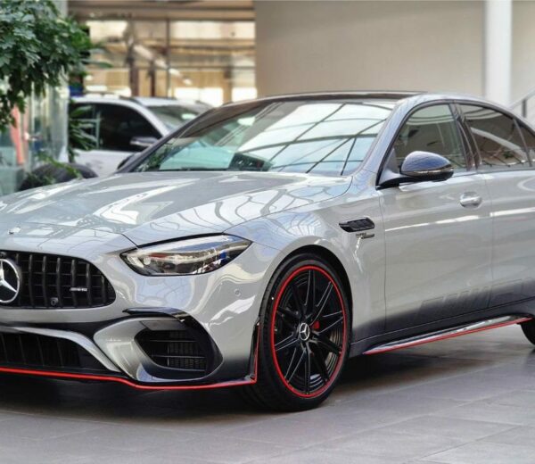 Mercedes-Benz C63S AMG 2023