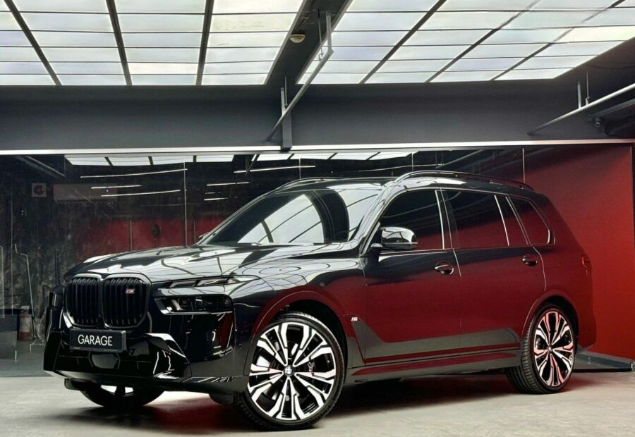 BMW X7 M60i xDrive