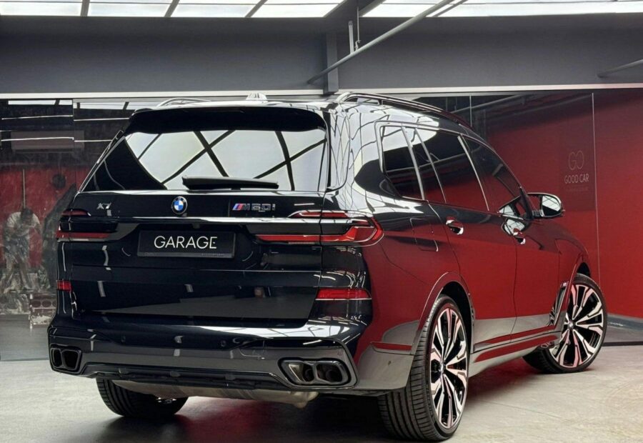 BMW X7 M60i xDrive