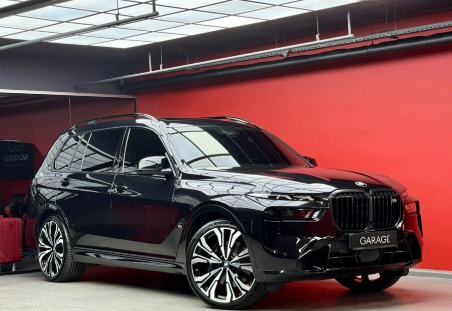 BMW X7 M60i xDrive