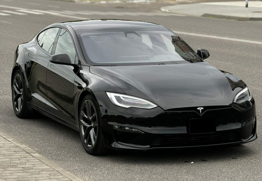 Tesla MODEL S
