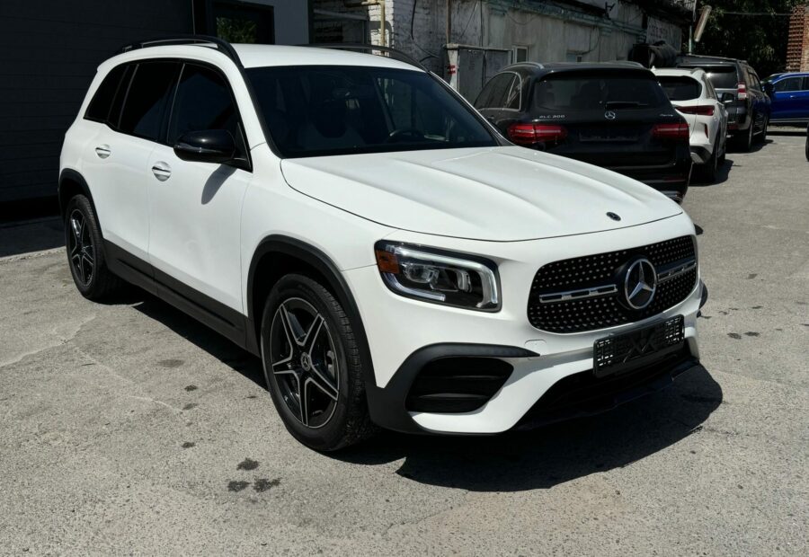 Mercedes GLB