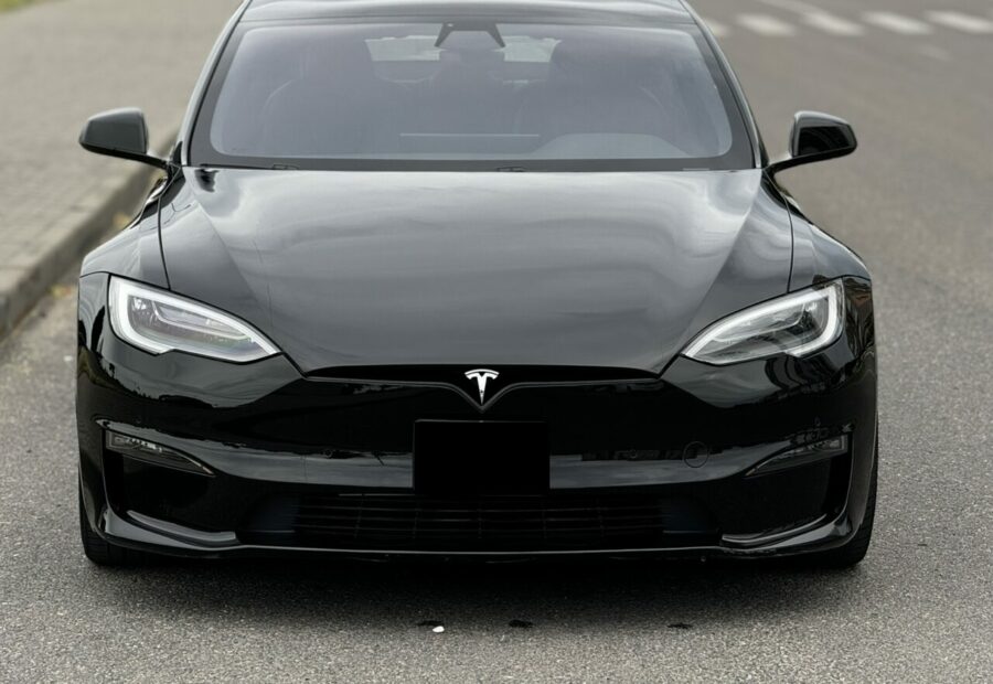 Tesla MODEL S