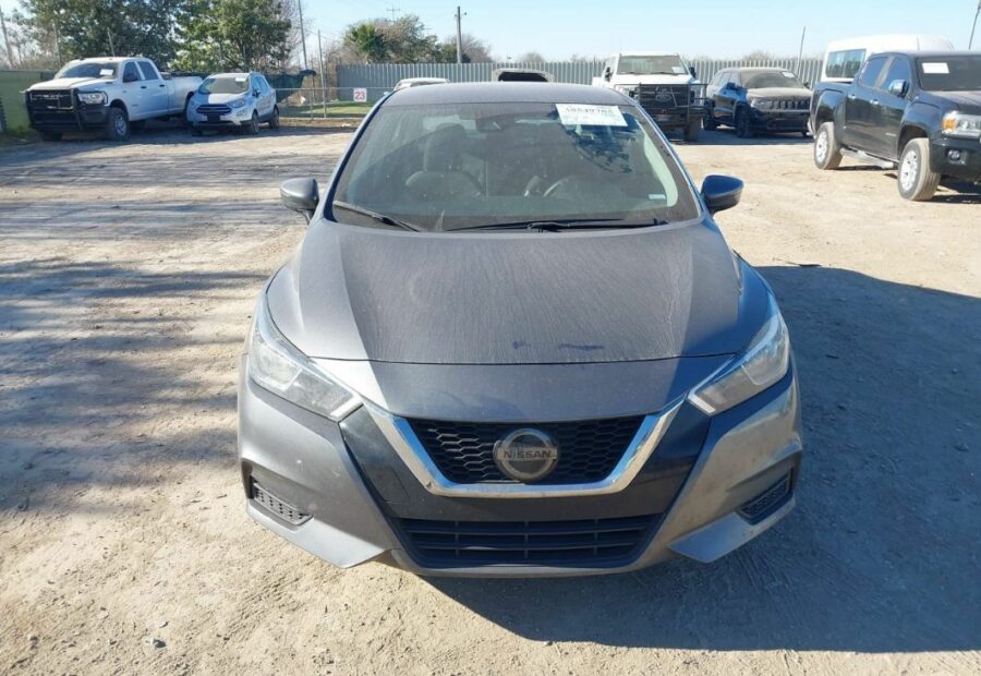 Nissan Versa