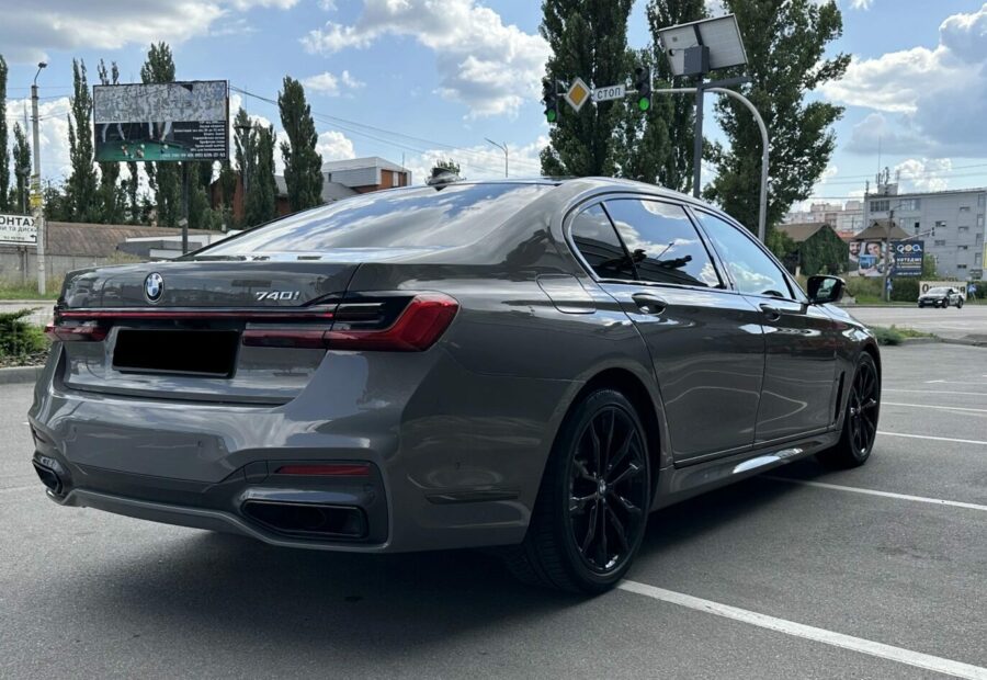 BMW 7 серия