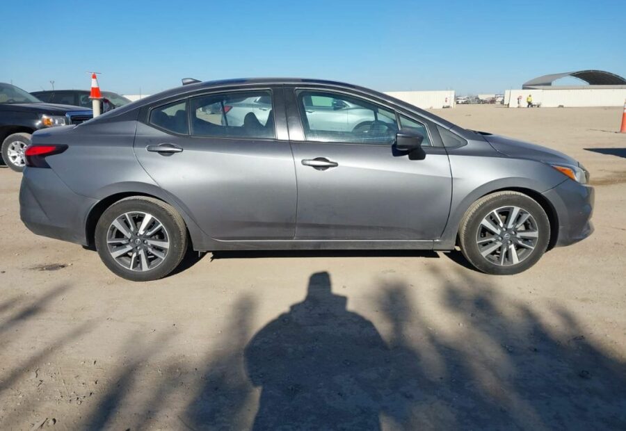 Nissan Versa