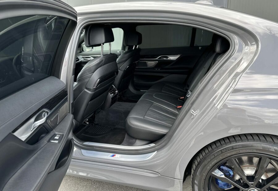 BMW 7 серия