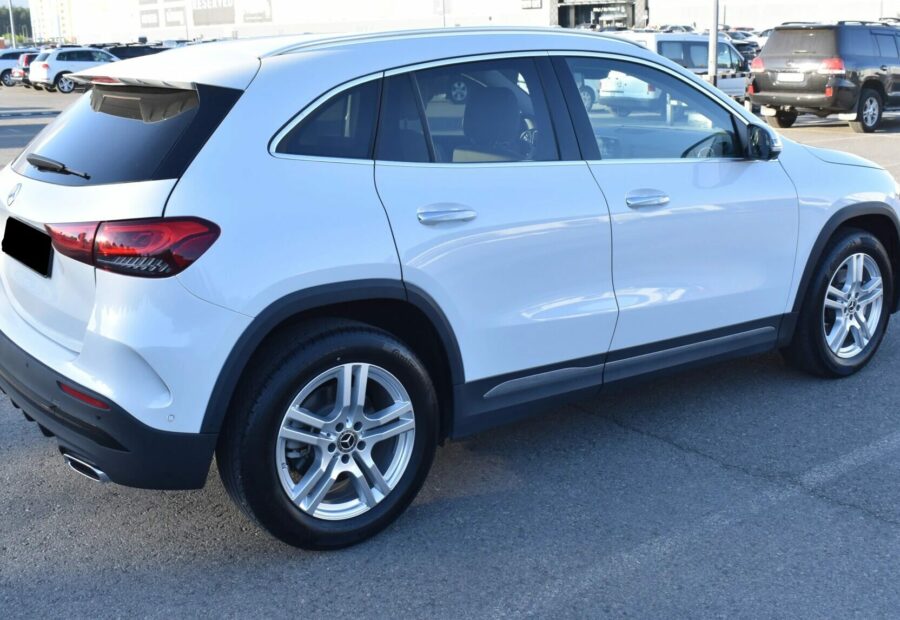 Mercedes GLA
