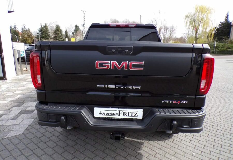 GMC SIERRA