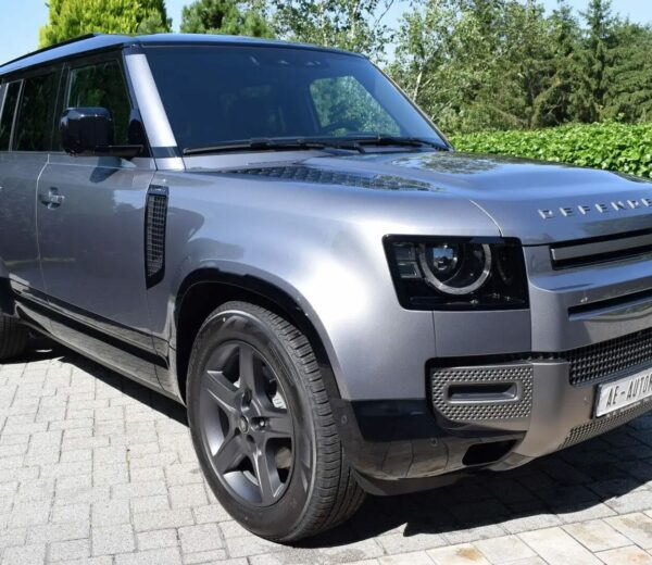 Land Rover Defender 2021