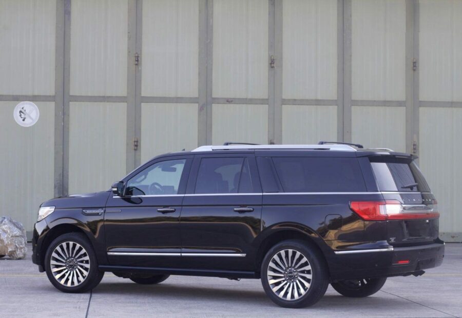 Lincoln Navigator