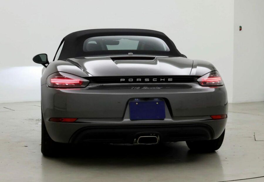 Porsche 718 Boxster