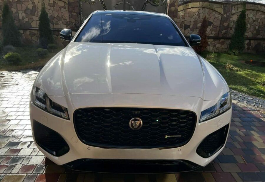 Jaguar XF