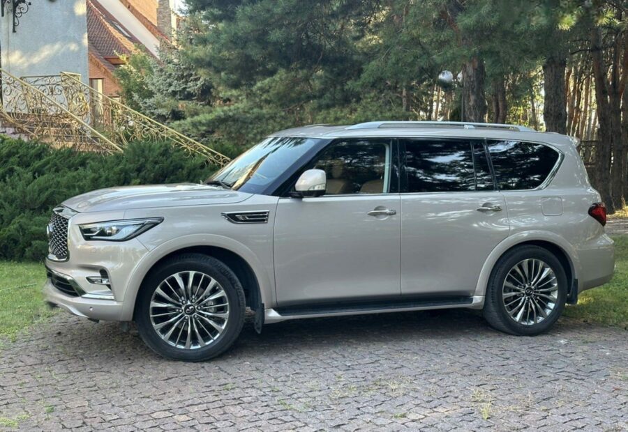 Infiniti QX80