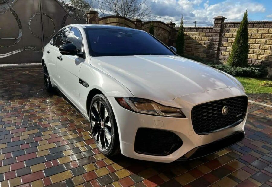 Jaguar XF