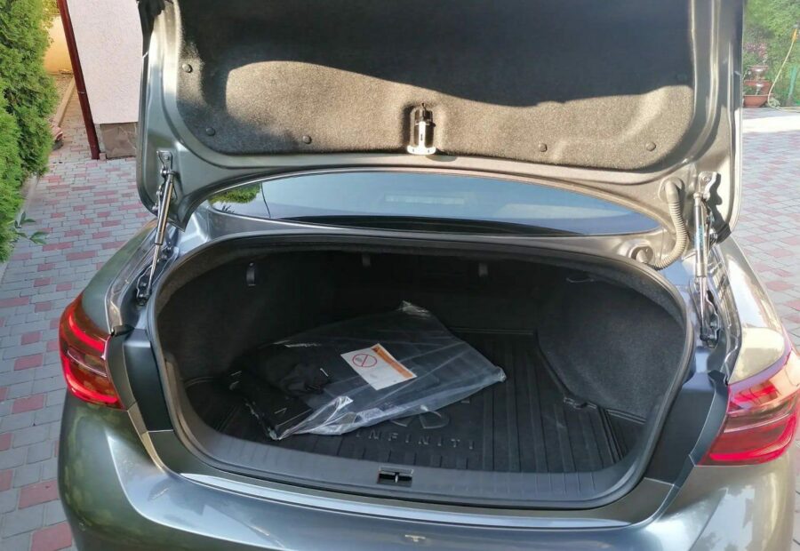 Infiniti Q50