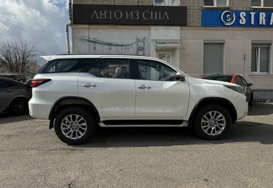 Toyota Fortuner