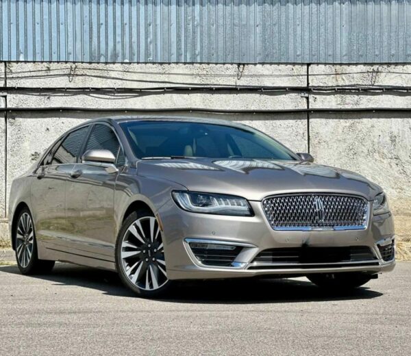 Lincoln MKZ 2020