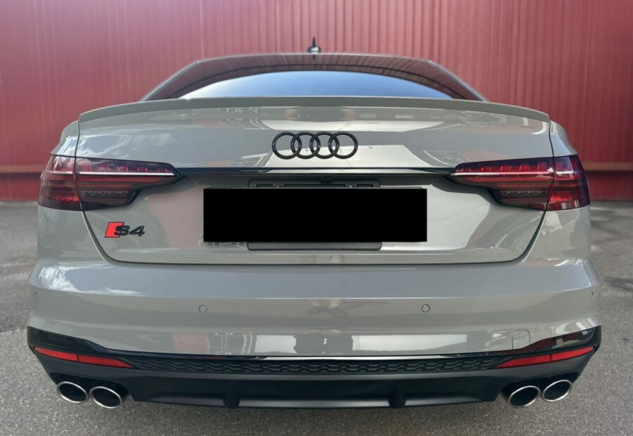 Audi S4