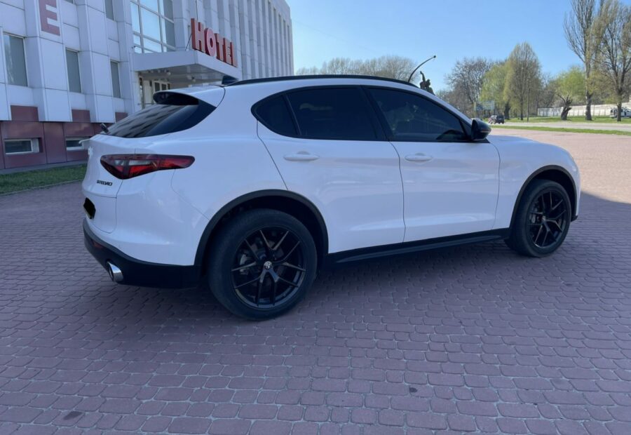 Alfa Romeo STELVIO