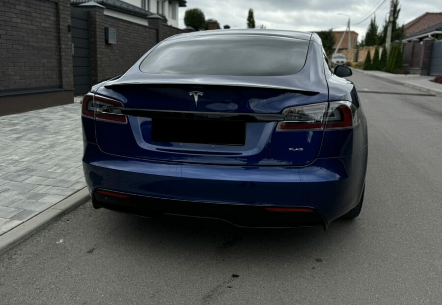 Tesla MODEL S