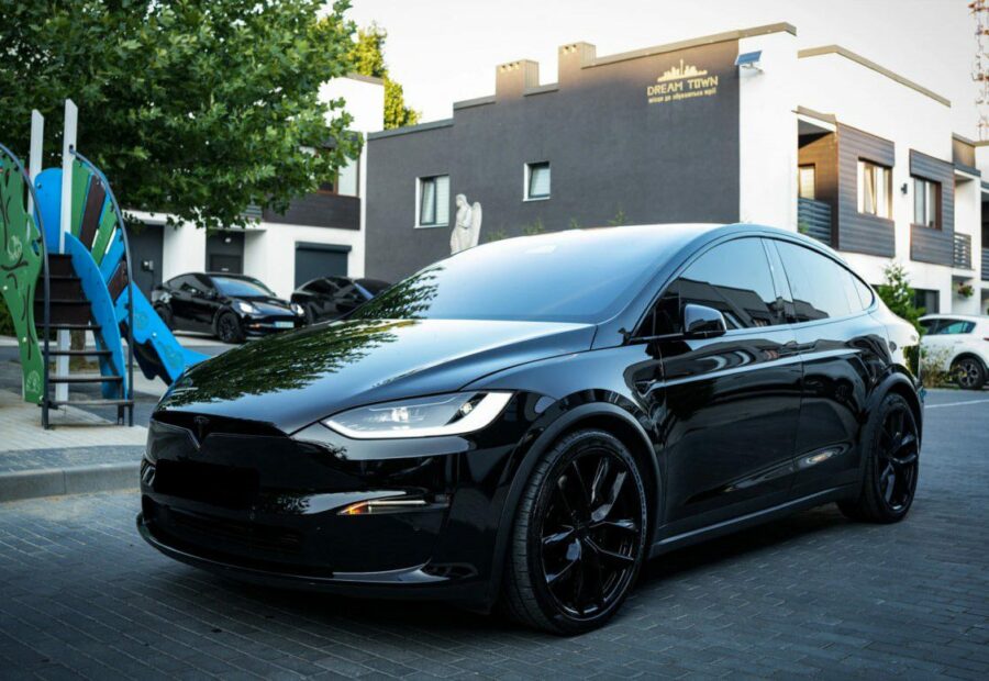 Tesla MODEL X