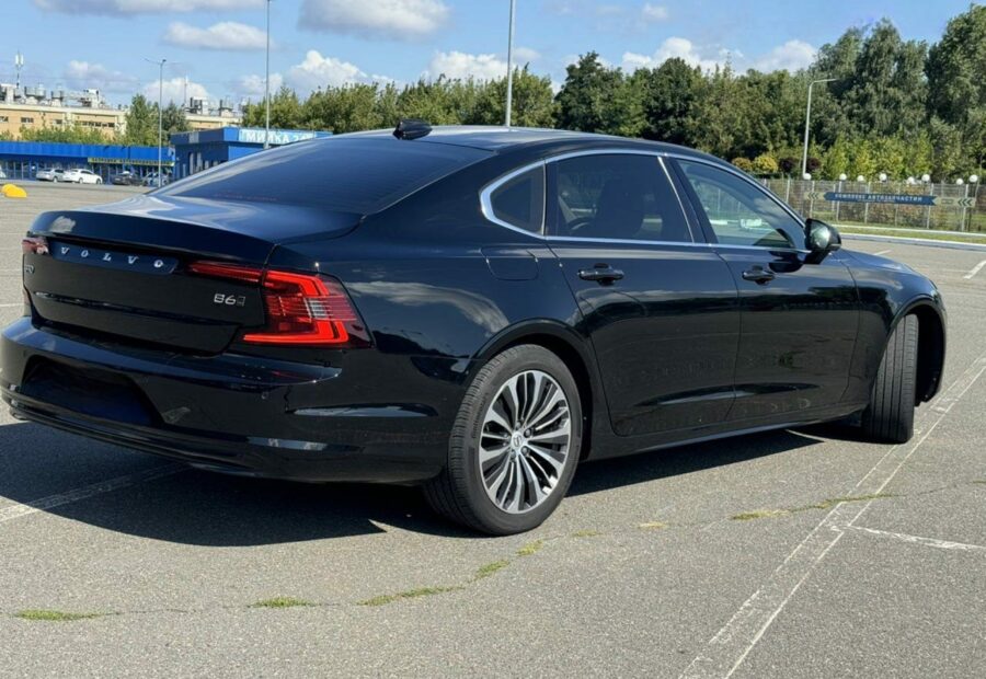 Volvo S90