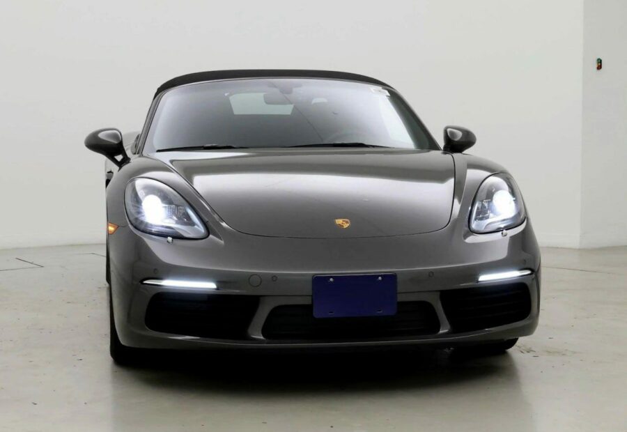 Porsche 718 Boxster