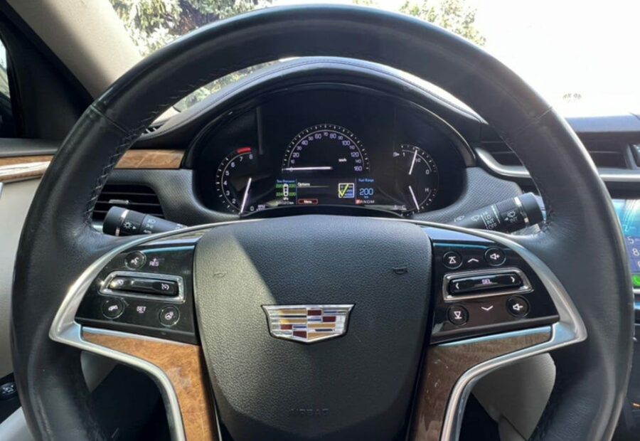 Cadillac XTS