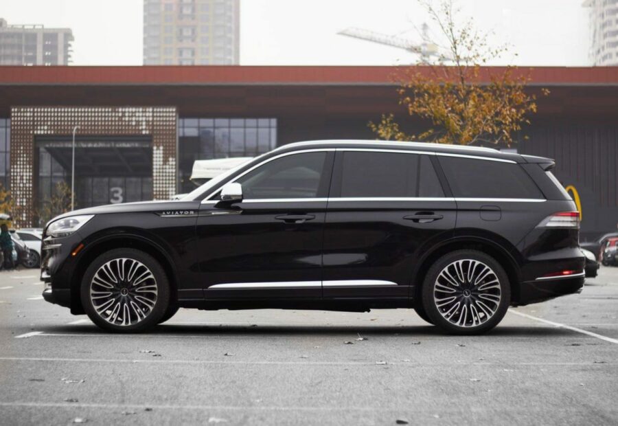 Lincoln Aviator