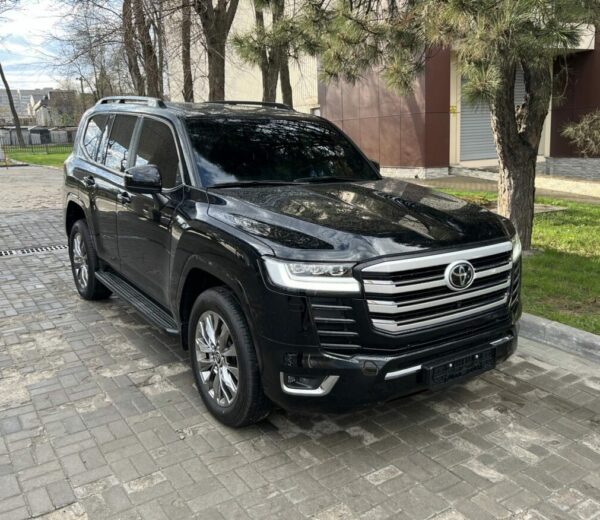 Toyota Land Cruiser 300 2024