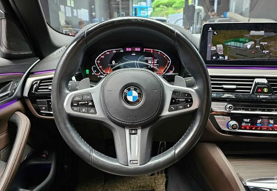 BMW 530i