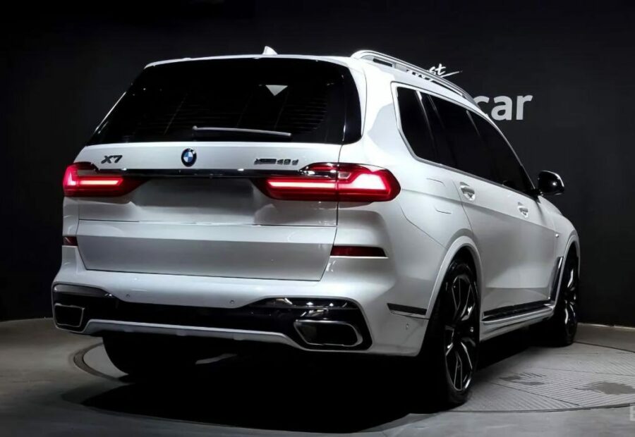BMW X7